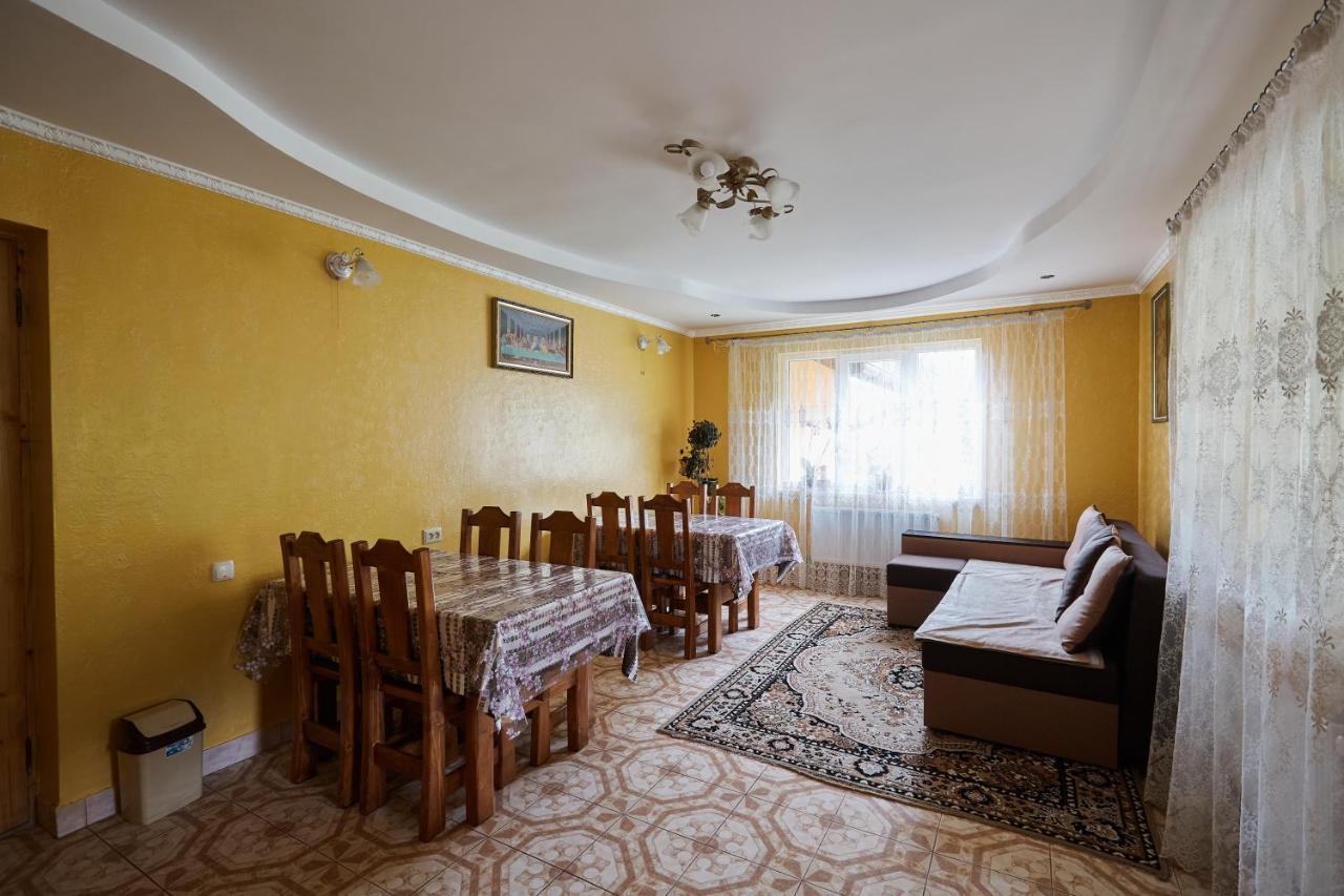 Захід Сонця Hotel Slavske Ngoại thất bức ảnh